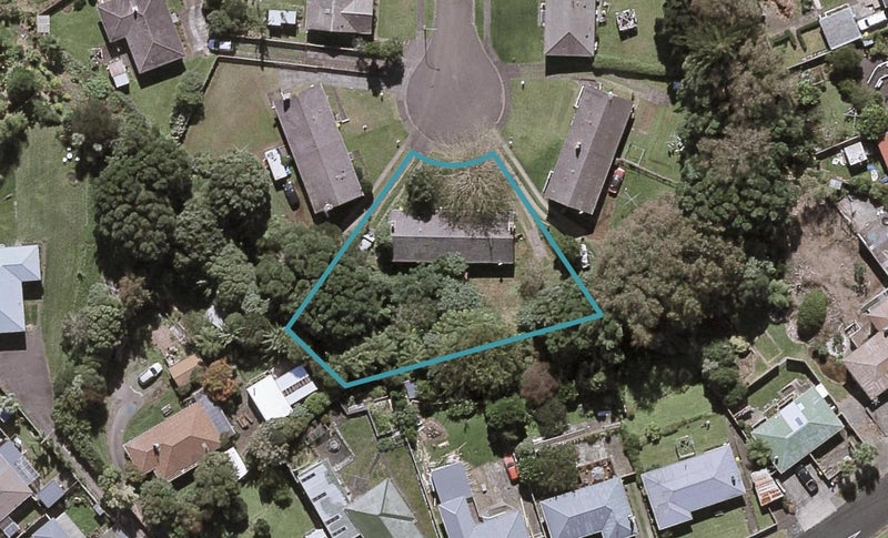 19 Marton Place, Marfell, New Plymouth - Carousel 1