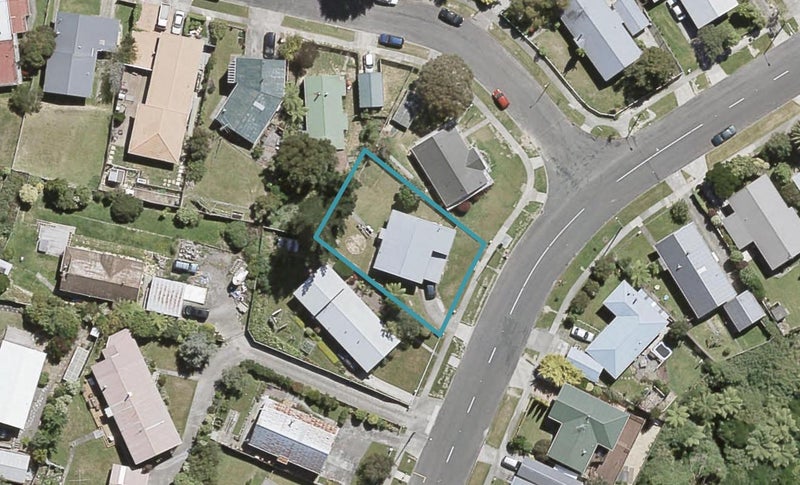 132 Holborn Drive, Stokes Valley, Lower Hutt - Carousel 1