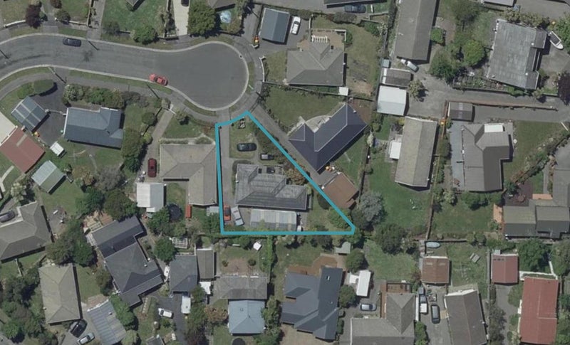 8 Lucienne Place, Hillsborough, Christchurch - Carousel 1