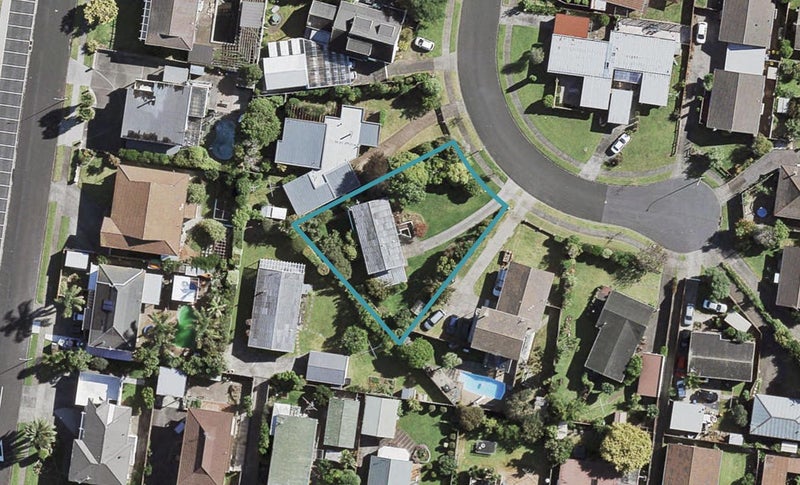 13 Booker Place, Weymouth, Auckland - Carousel 1