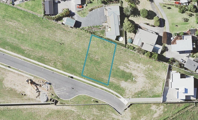 14 Herbert Pollard Drive, Maraetai, Auckland - Carousel 1