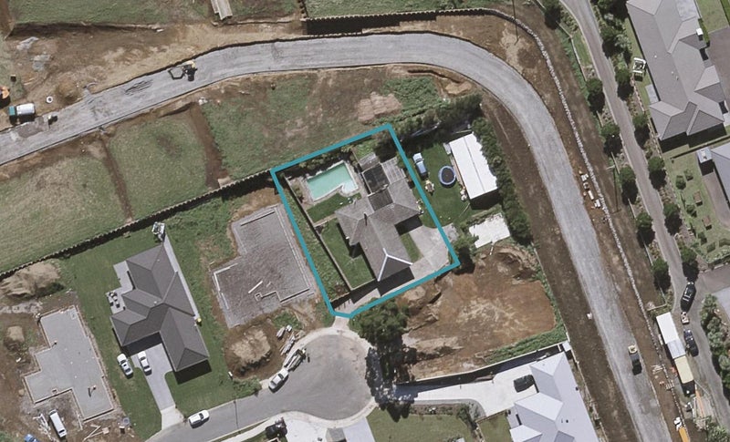 17 Cooke Farm Grove, Waiwhakaiho, New Plymouth - Carousel 1