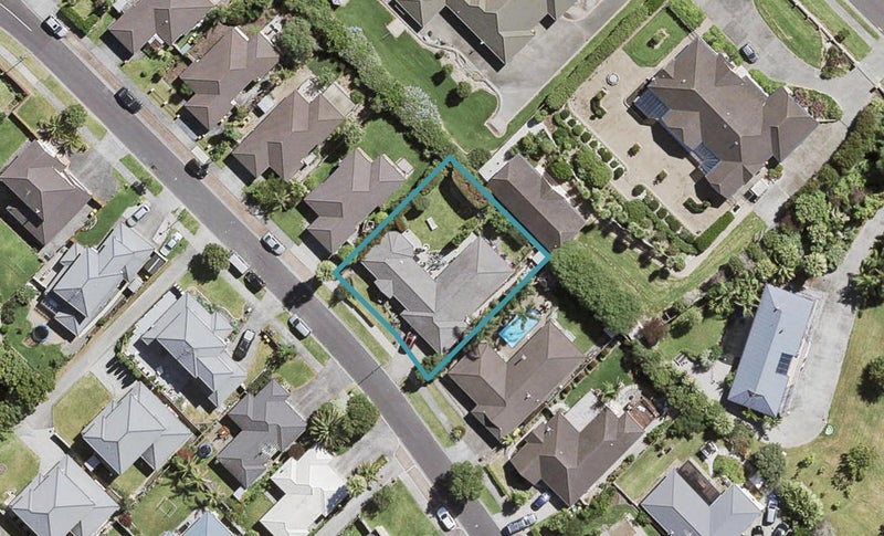 31 Basra Drive, Henderson, Auckland - Carousel 1