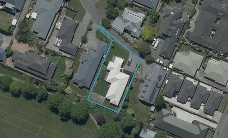 18 Wardour Mews, Avonhead, Christchurch - Carousel 1