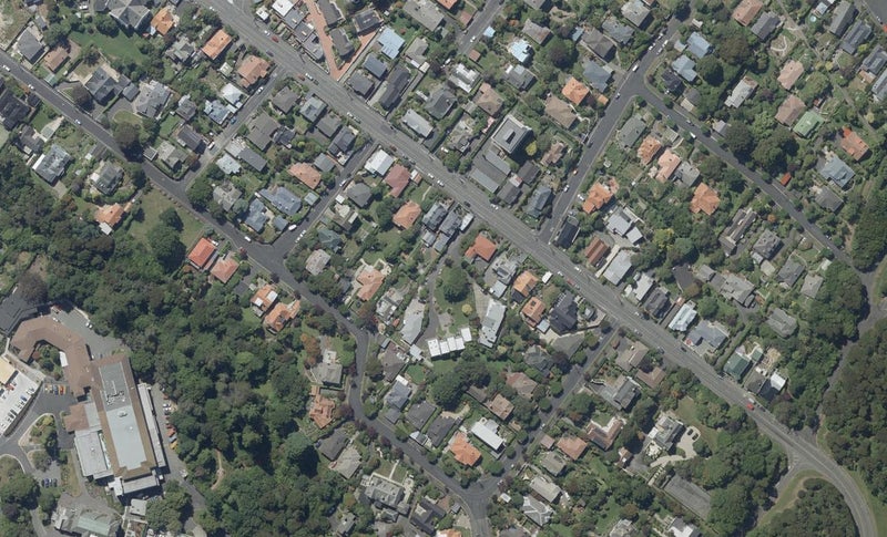 35 Drivers Road, Maori Hill, Dunedin - Carousel 1