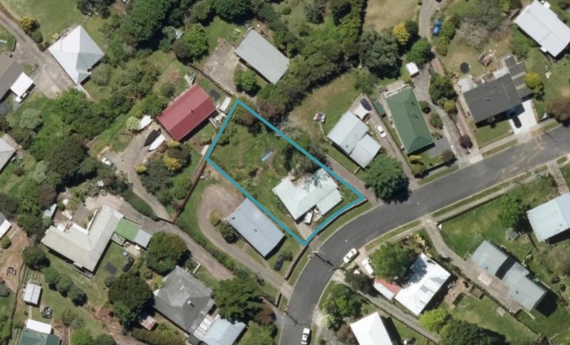 11 Tennyson Street, Raumanga, Whangarei - Carousel 1