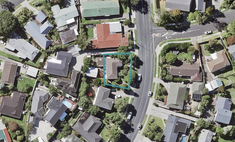 37 Priestley Drive, Bucklands Beach, Auckland - Carousel 1