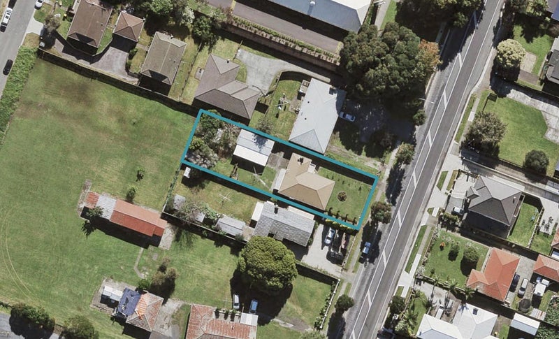 53 Mckenzie Road, Mangere Bridge, Auckland - Carousel 1