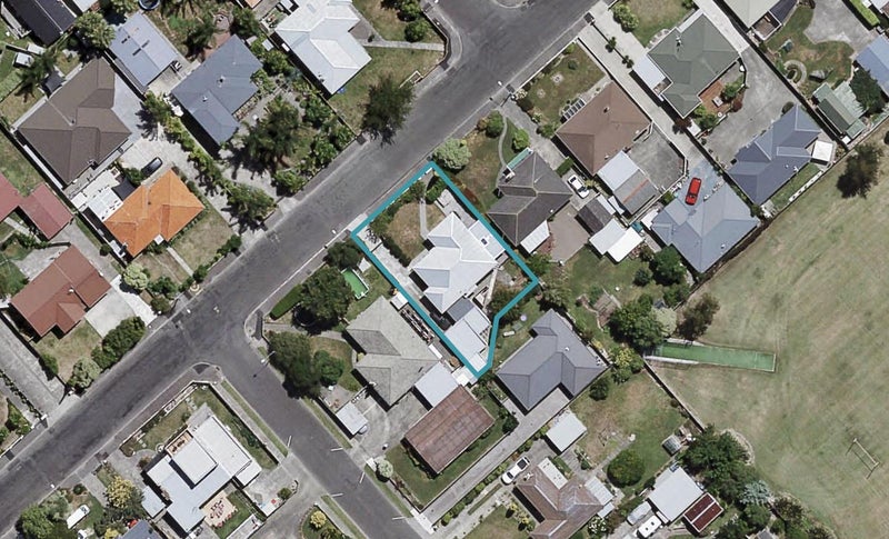 14 Anzac Avenue, Onekawa, Napier - Carousel 1