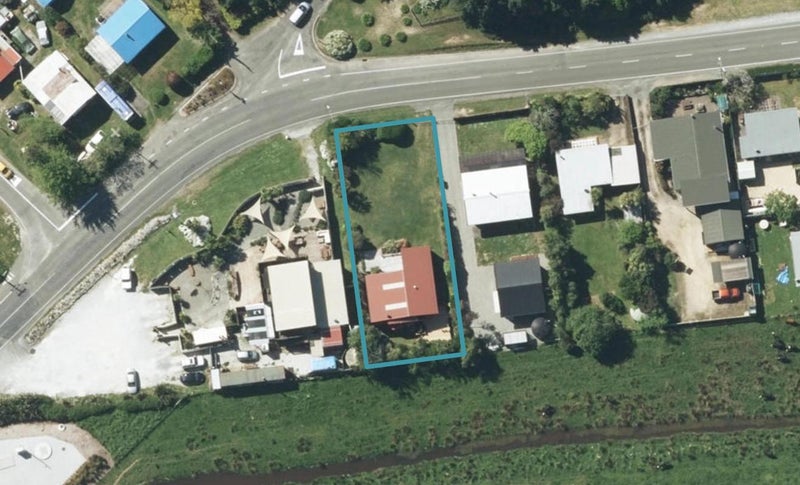 742 Abel Tasman Drive, Pōhara, Tākaka - Carousel 1
