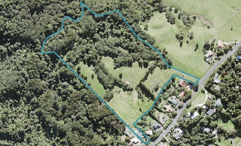 281 Forest Hill Road, Waiatarua, Auckland - Carousel 1
