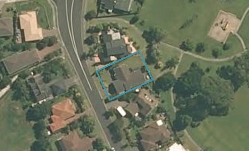 50 Maygrove Drive, Orewa, Orewa - Carousel 1