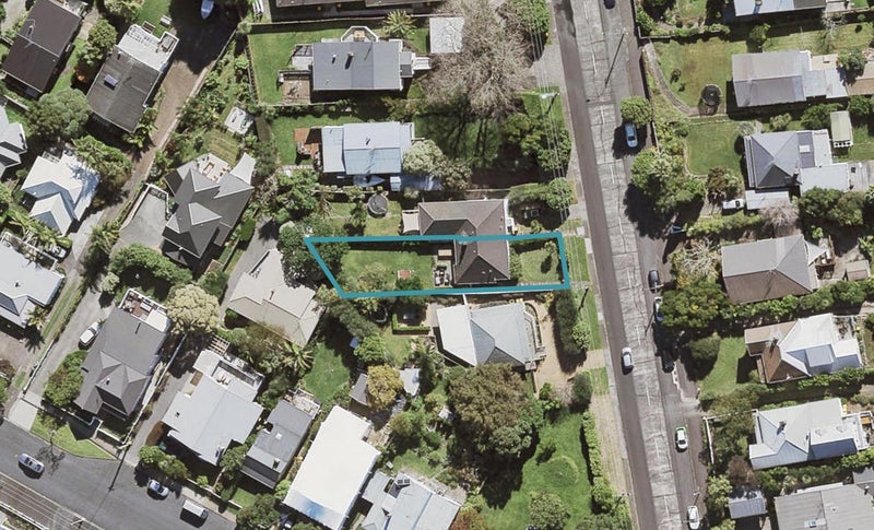 162 Queen Street, Northcote Point, Auckland - Carousel 1