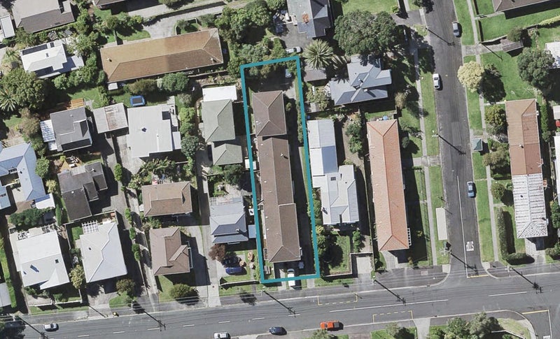 3/38 Old Lake Road, Narrow Neck, Auckland - Carousel 1