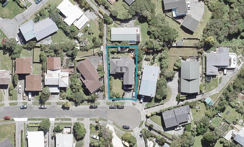 9 Reese Jones Grove, Maungaraki, Lower Hutt - Carousel 1
