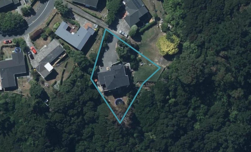 150 Kahu Road, Paremata, Porirua - Carousel 1