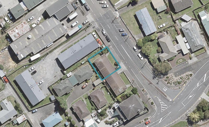 38 Camp Street, Silverstream, Upper Hutt - Carousel 1