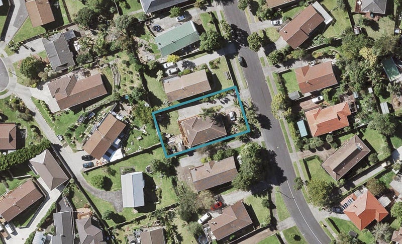 20 Lewisham Street, Highland Park, Auckland - Carousel 1