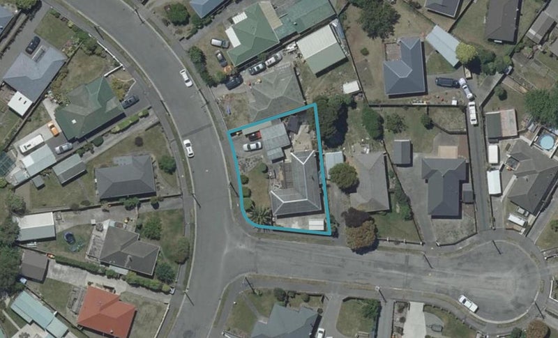 46 Vancouver Crescent, Wainoni, Christchurch - Carousel 1