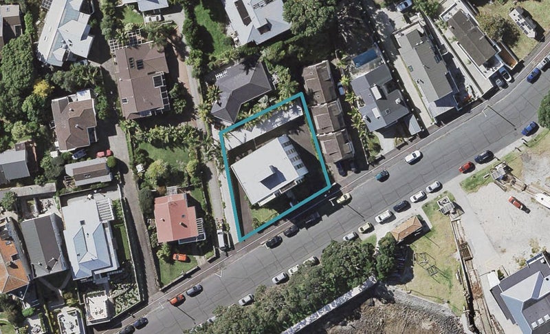 2A/18 King Edward Parade, Devonport, Auckland - Carousel 1