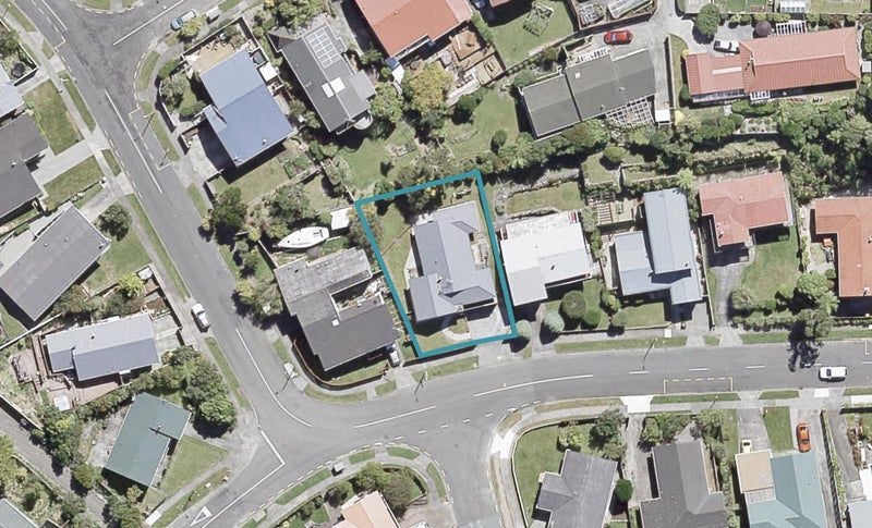 34 Acacia Avenue, Maungaraki, Lower Hutt - Carousel 1