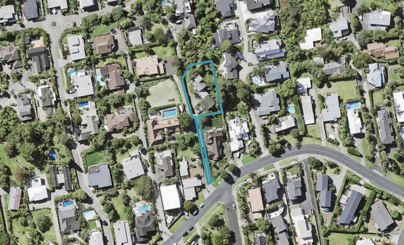 2/49 Park Rise, Campbells Bay, Auckland - Carousel 1