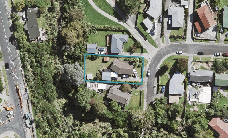 17 Inver Street, Glen Eden, Auckland - Carousel 1