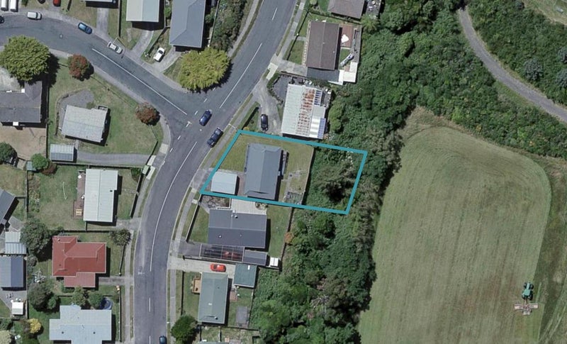 37 Nassau Avenue, Grenada North, Wellington - Carousel 1
