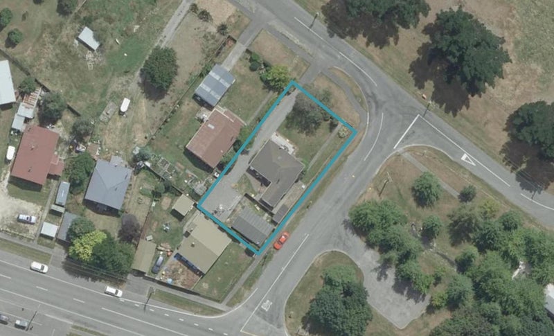 60 Tramway Road, Springfield, Springfield - Carousel 1