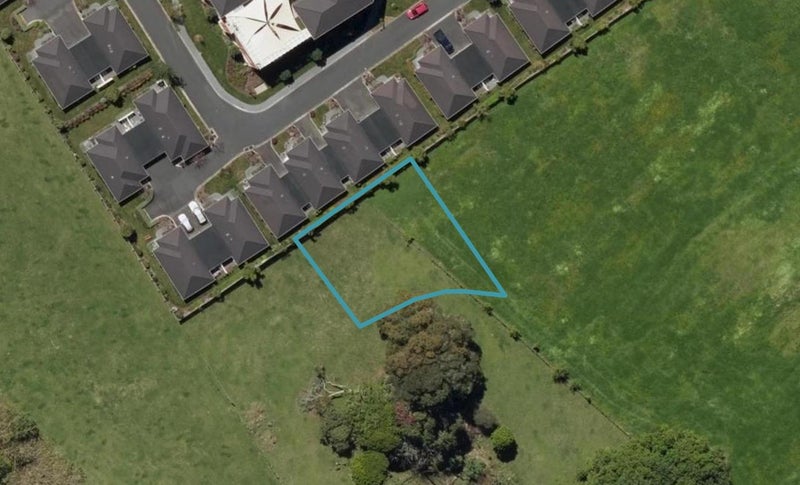 8 Rosewood Lane, TE KAMO - Carousel 1