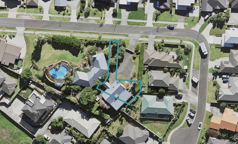 1/5 Lemon Grove Lane, Greenhithe, Auckland - Carousel 1