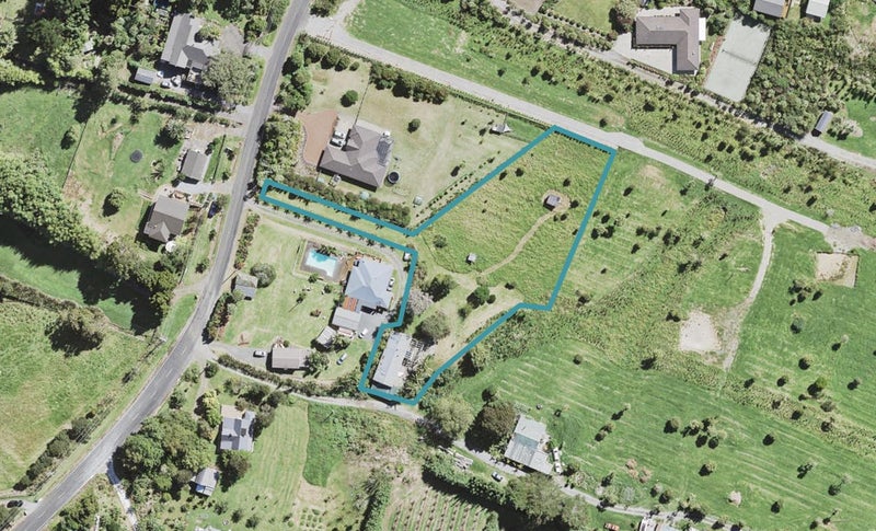 126 Parker Road, Oratia, Auckland - Carousel 1