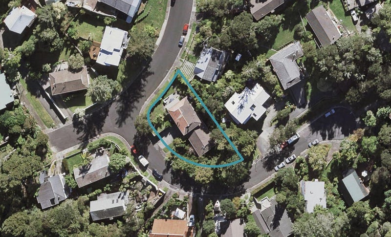 2/2 Caram Place, Birkenhead, Auckland - Carousel 1