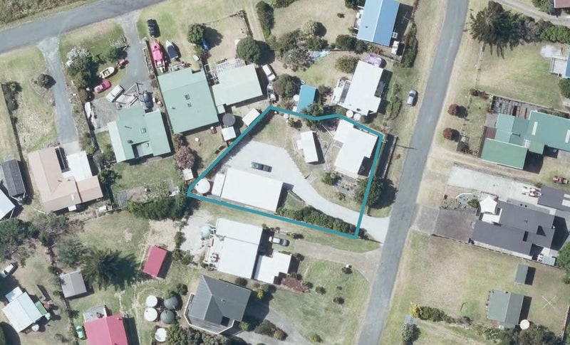 22 Kuku Avenue, Māhia - Carousel 1