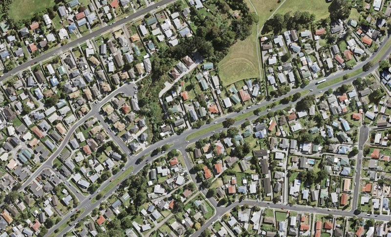 54 Universal Drive, Henderson, Auckland - Carousel 1