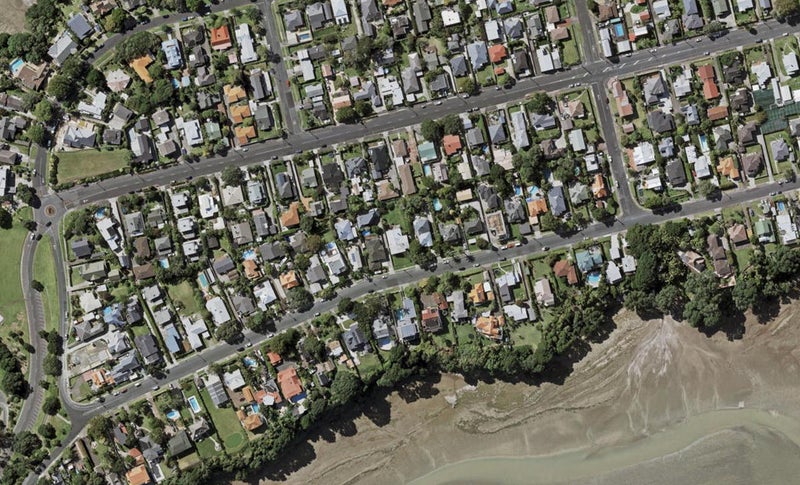 24 Norwood Road, Bayswater, Auckland - Carousel 1