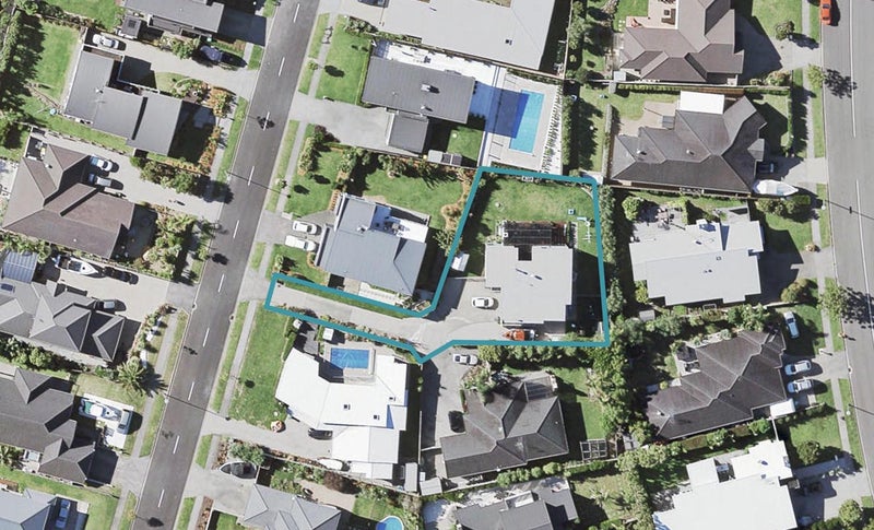 25 Columbia Crescent, Beachlands, Auckland - Carousel 1