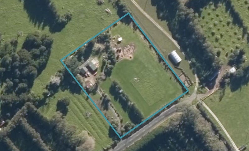 584 Tara Road, Kaiwaka - Carousel 1