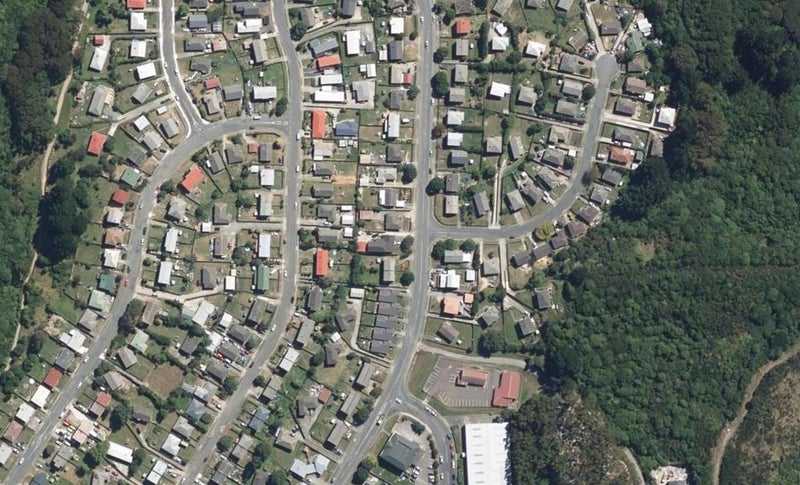 329 Warspite Avenue, Waitangirua, Porirua - Carousel 1