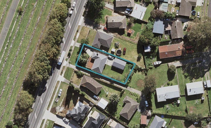 114 Mckenzie Road, Mangere Bridge, Auckland - Carousel 1
