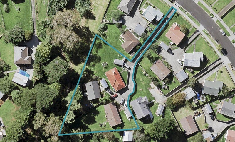 39A Leybourne Circle, Glen Innes, Auckland - Carousel 1