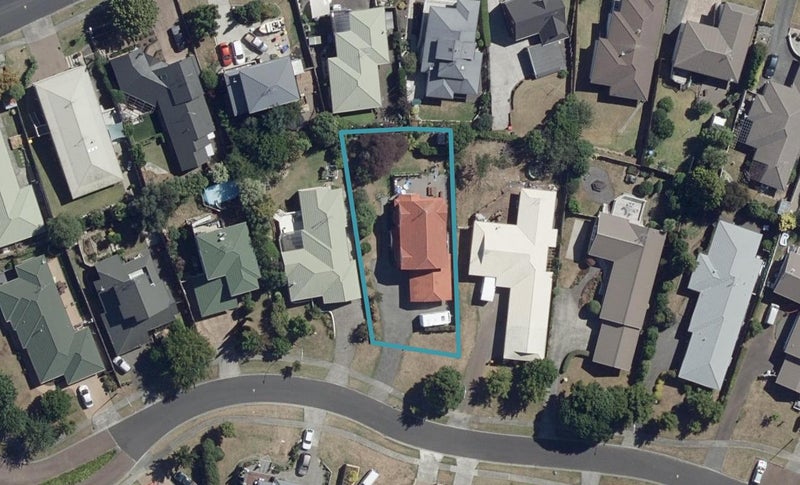 9 Prospect Place, Western Heights, Hamilton - Carousel 1