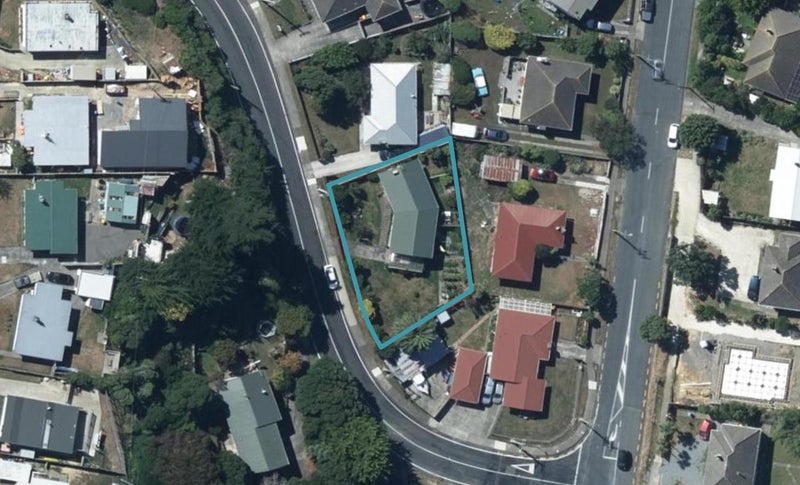 65 Jillett Street, Titahi Bay, Porirua - Carousel 1