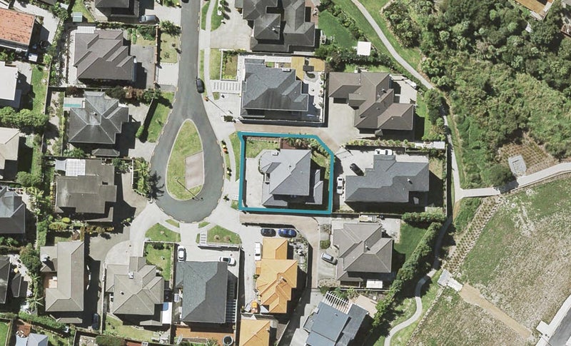 20 Lismore Way, Oteha, Auckland - Carousel 1