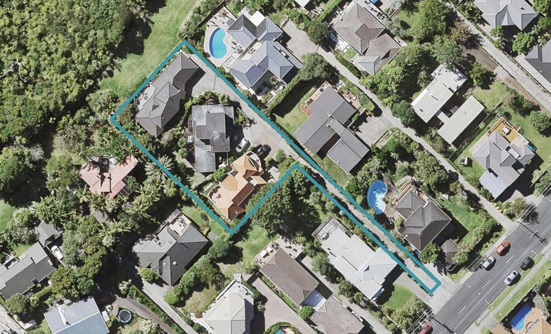 1/68 Aberdeen Road, Campbells Bay, Auckland - Carousel 1