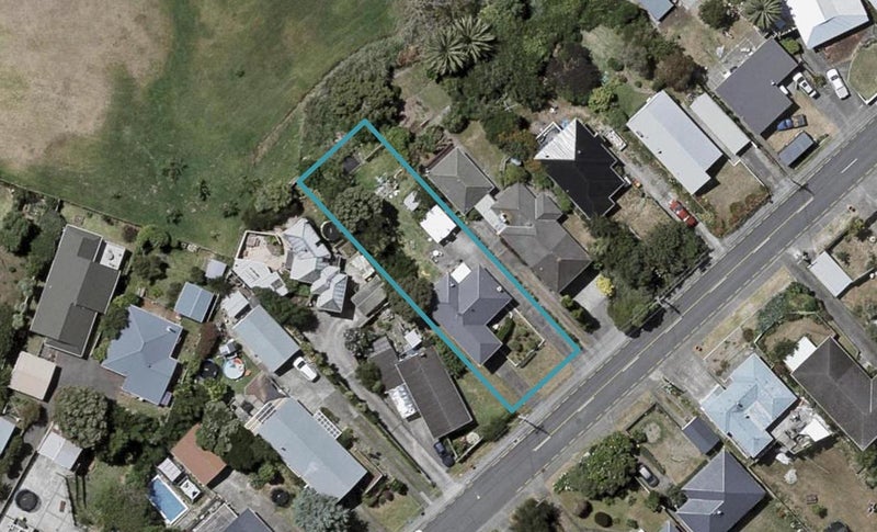 9 Gray Avenue, Paraparaumu Beach, Paraparaumu - Carousel 1