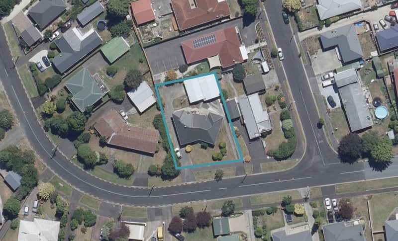 79 Mansel Avenue, Hillcrest, Hamilton - Carousel 1