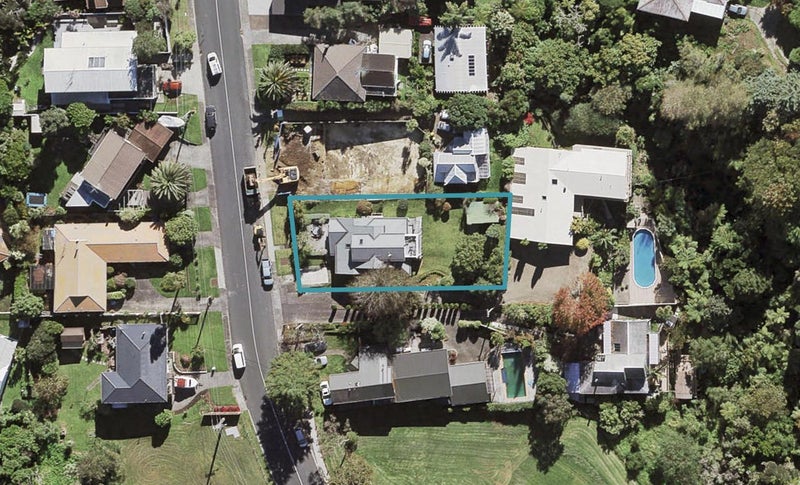 54 Colonial Road, Birkenhead, Auckland - Carousel 1