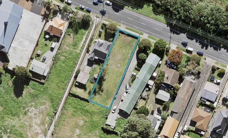 51 Margan Avenue, New Lynn, Auckland - Carousel 1