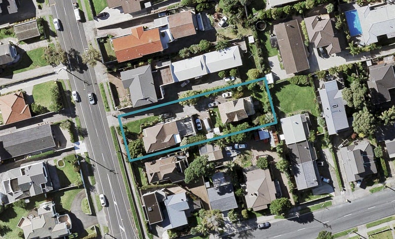 1/130 Bucklands Beach Road, Bucklands Beach, Auckland - Carousel 1